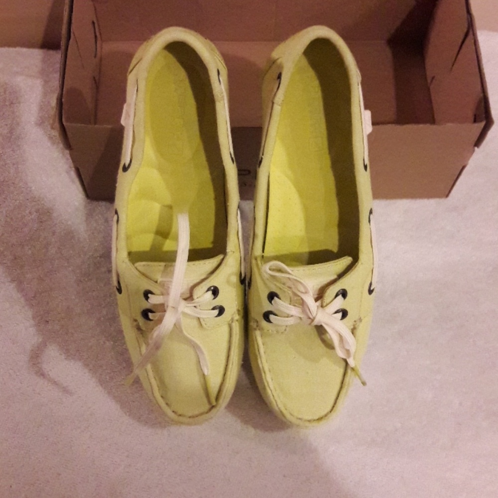 Sperry Shoresider Light Canvas Shoes